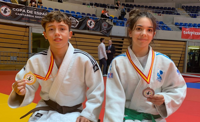 Medallas para los jóvenes judocas de la AD Ferrolterra en Cantabria