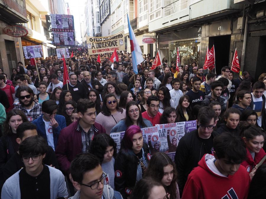 O Sindicato de Estudantes sae á rúa pola PAU e contra a "brutalidade policial"