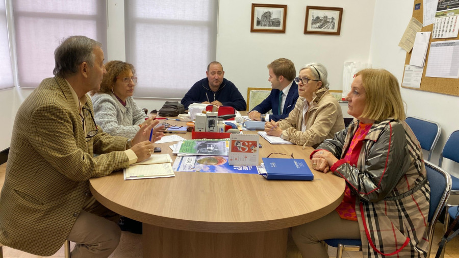 El plan de barrios actuó sobre 16.000 metros cuadrados de zona verde en Santa Mariña