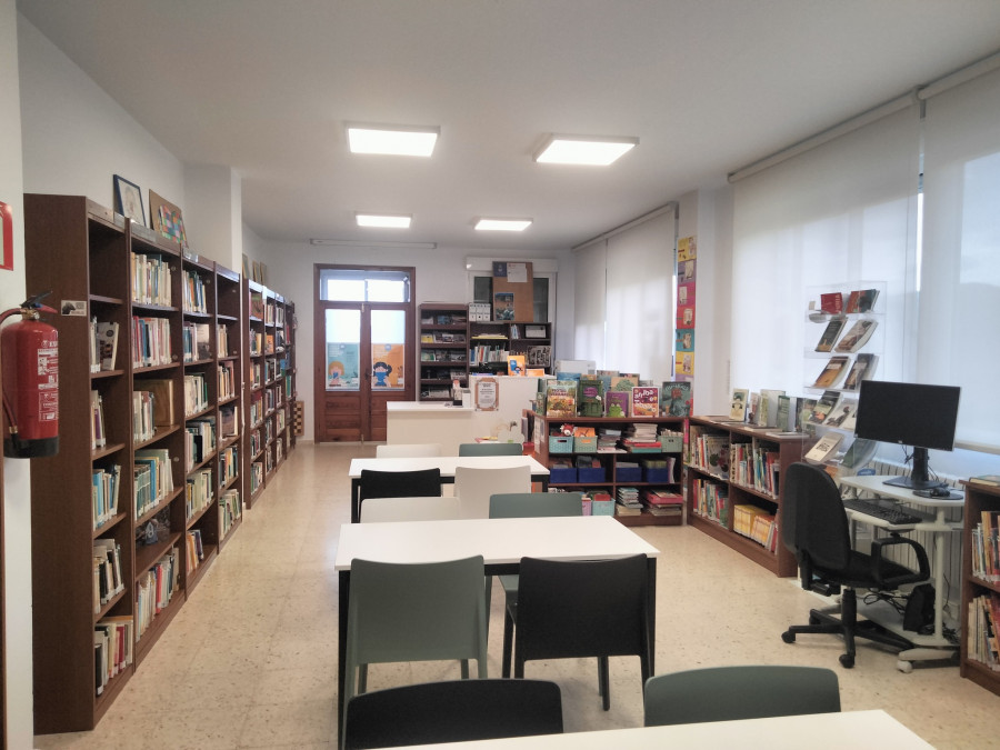 O público familiar celebra o Día das Bibliotecas en Mañón