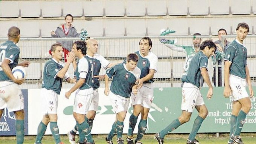 Hace 20 años | El Racing derrota al Alavés, suma su sexta jornada sin perder y alcanza la tercera posición