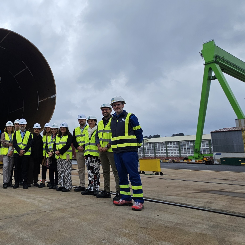 Canarias se interesa por el trabajo de Navantia Seanergies en Fene