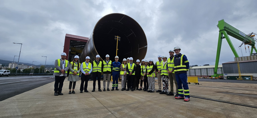 Canarias se interesa por el trabajo de Navantia Seanergies en Fene