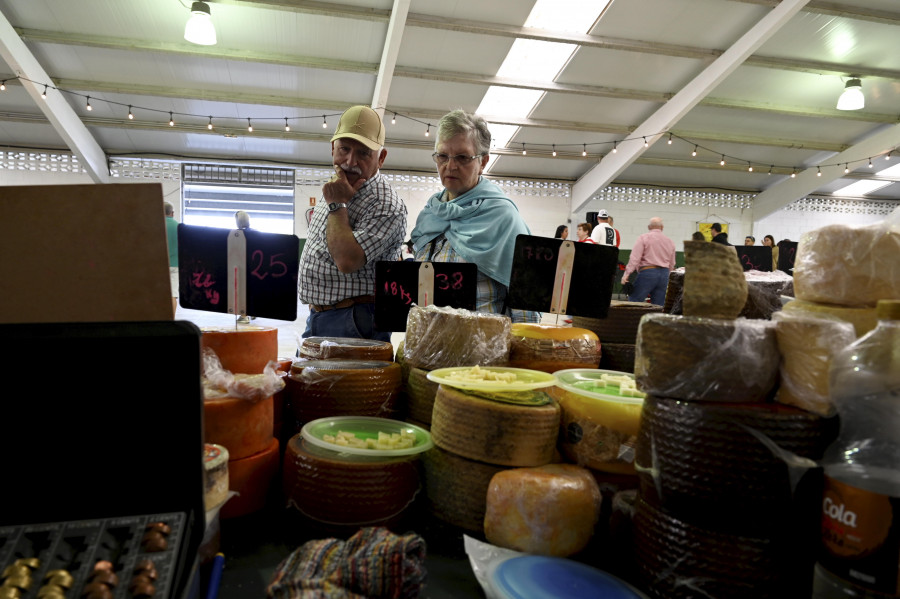 La XXIII Feira do Mel e Produción primaria llega al recinto ferial de O Trece