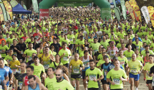 ¡Búscate en la carrera y la andaina 