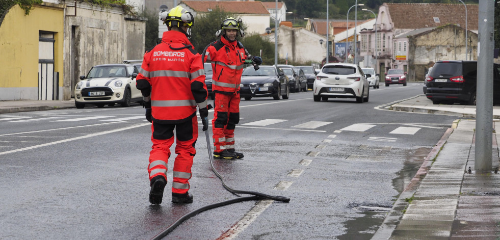 Narón reclamará los gastos de la limpieza del vertido el pasado día 15 en la carretera de Castilla