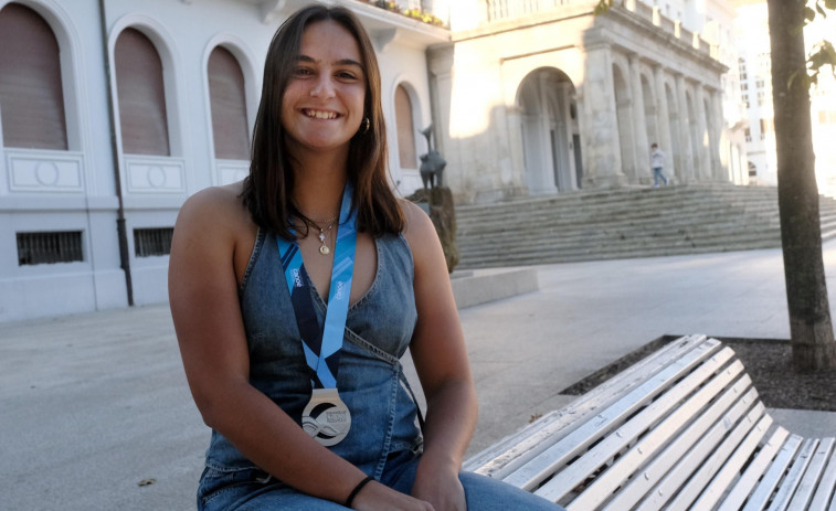 Marta Canosa, plata mundial sub 21 de kayak polo: “Estoy muy contenta, a ver si el siguiente ya es el oro”