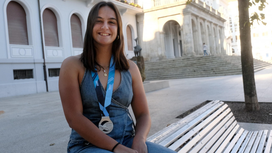 Marta Canosa, plata mundial sub 21 de kayak polo: “Estoy muy contenta, a ver si el siguiente ya es el oro”