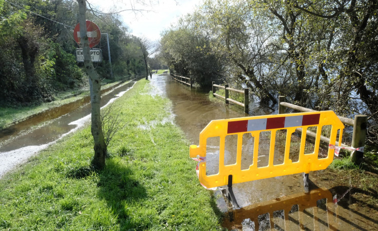 La Xunta abrirá este lunes el canal de desagüe en el lago de A Frouxeira