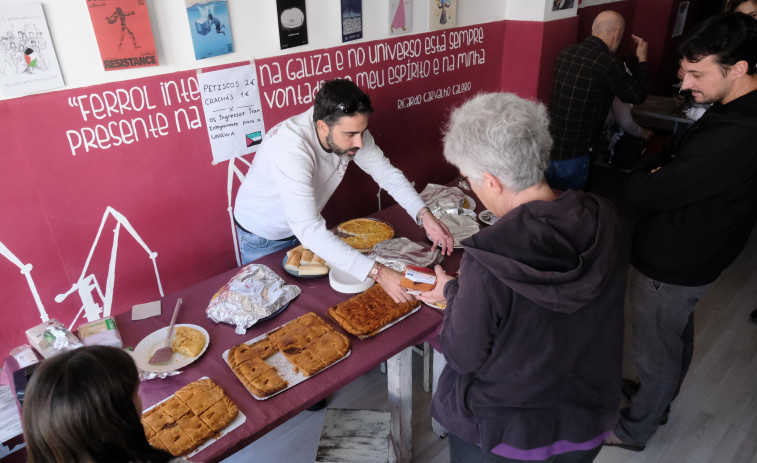 Unha sesión vermú solidaria con Palestina reuniu fondos en Artábria para a axencia das Nacións Unidas