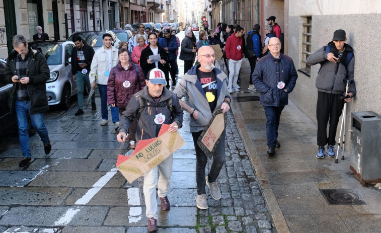 Cáritas salió a la calle en Ferrol para reclamar que nadie tenga que vivir sin un hogar