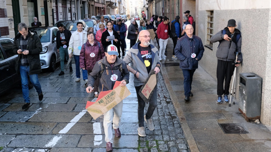 Cáritas salió a la calle en Ferrol para reclamar que nadie tenga que vivir sin un hogar