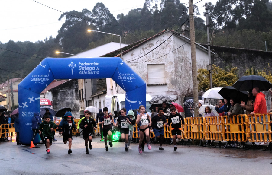 La milla de Mugardos cierra con éxito el horario nocturno