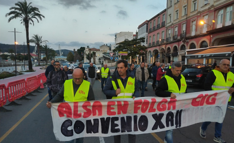 Concentración de los empleados de Maitours, protagonistas de una moción esta tarde