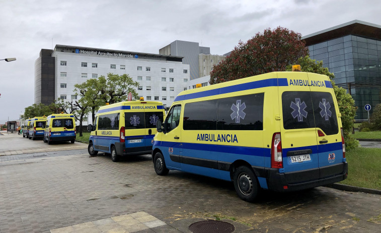 Un herido en un accidente en Mugardos recibe asistencia del 061