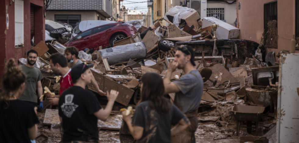 La Generalitat restringe dos días la movilidad en los pueblos afectados por la DANA para los servicios esenciales