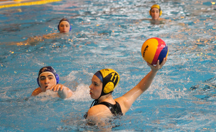 Estreno de los equipos infantil y juvenil del Club Marina Ferrol