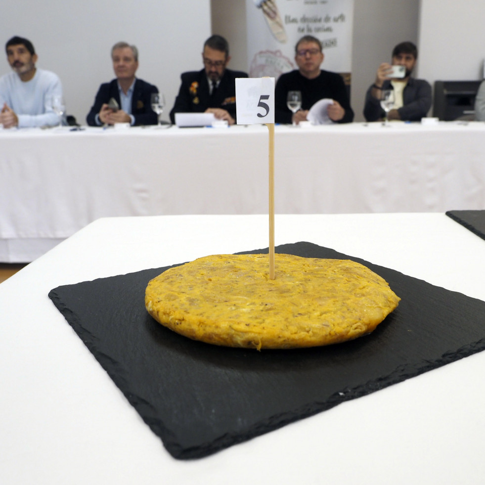 II concurso de tortilla española de Galicia y el norte de Portugal en la escuela naval