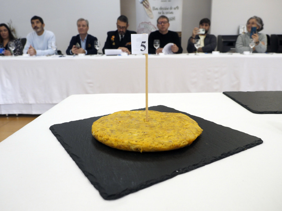 II concurso de tortilla española de Galicia y el norte de Portugal en la escuela naval