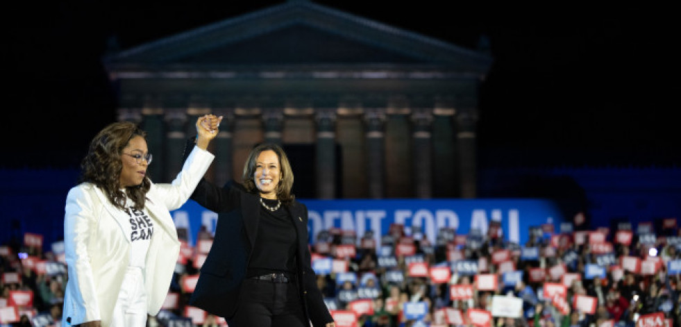 Lady Gaga, Ricky Martin y Oprah arropan a Kamala en su mitin de cierre de campaña