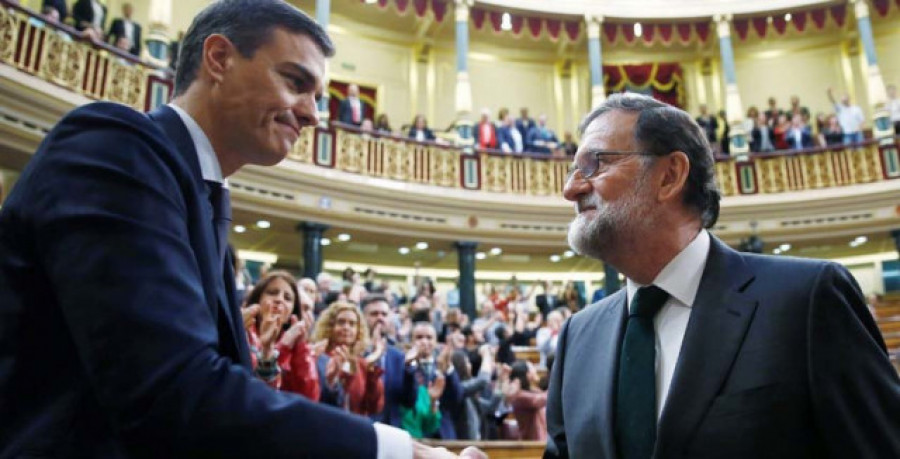 Rajoy señala a Sánchez, "las hemerotecas son muy duras con algunos"