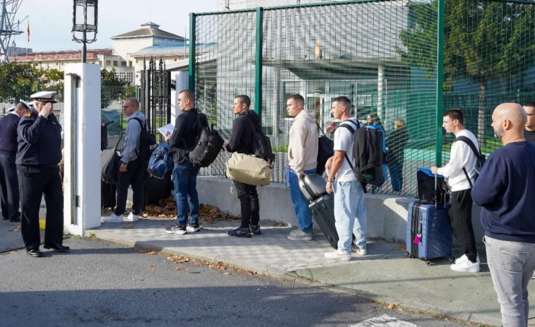 Más de 200 aspirantes a marinero desembarcan en las ultimas horas en la Escaño