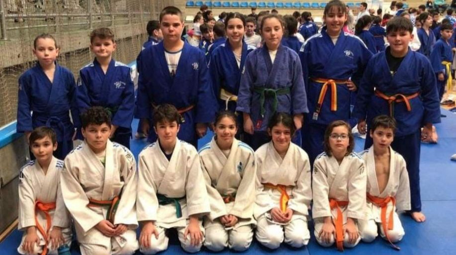 Histórico primer Gallego alevín mixto de judo en Esteiro