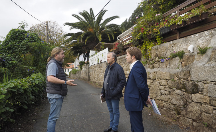 El Concello se reúne con la AVV de San Felipe para analizar las actuaciones del plan de barrios