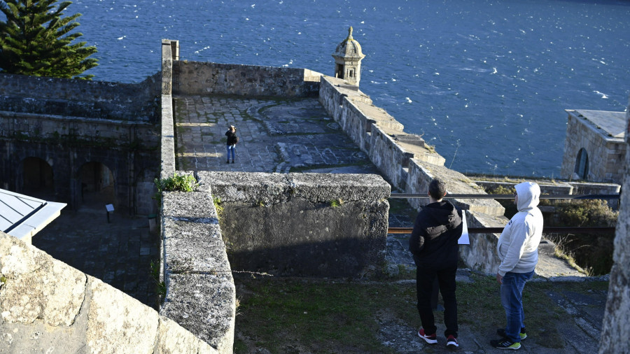 Luz verde a la cafetería en el castillo de San Felipe