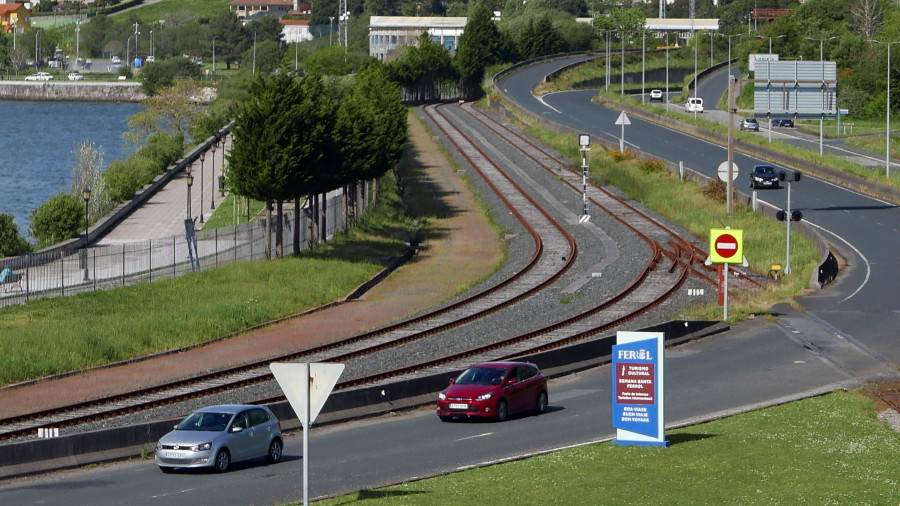 Ferrol tendrá una vía férrea con un triple hilo único en España en el tramo al puerto