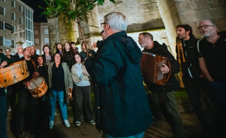 Recoñecemento á Xira de Cedeira polo seu labor na difusión e enxalzamento da música popular