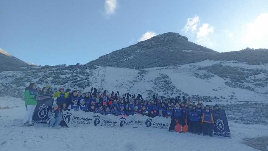 La campaña de nieve 2025 ofrece catorce plazas en Narón