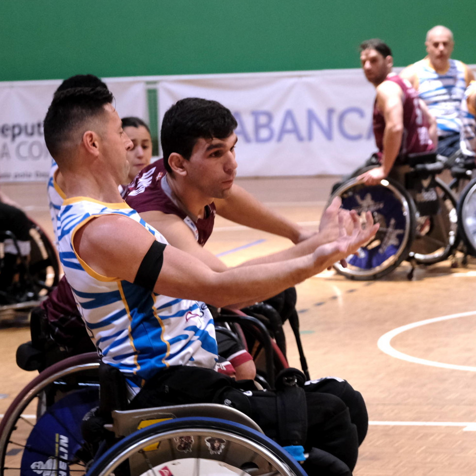 Un visitante Zuzenak se impuso al Abeconsa Basketmi Ferrol