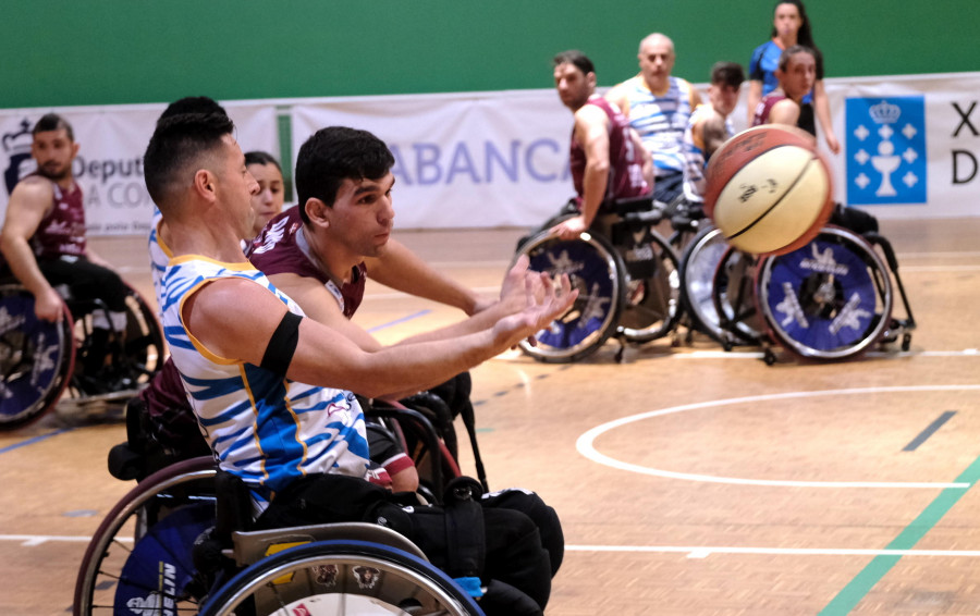 Un visitante Zuzenak se impuso al Abeconsa Basketmi Ferrol