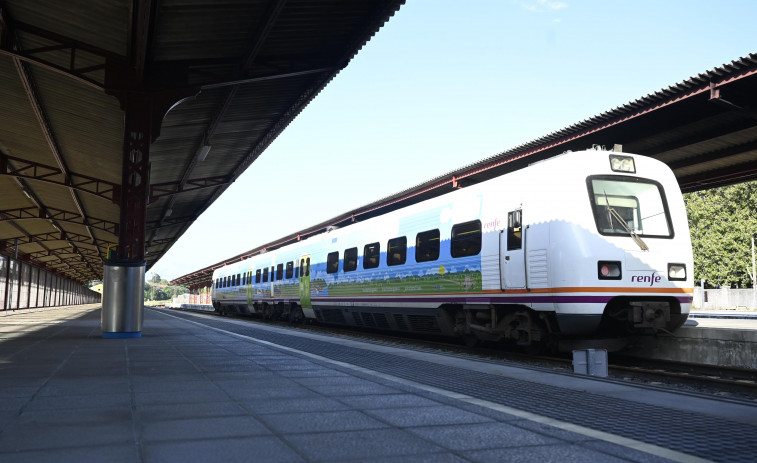 El tren entre Ferrol y A Coruña, un paso más cerca de mejorar sus tiempos