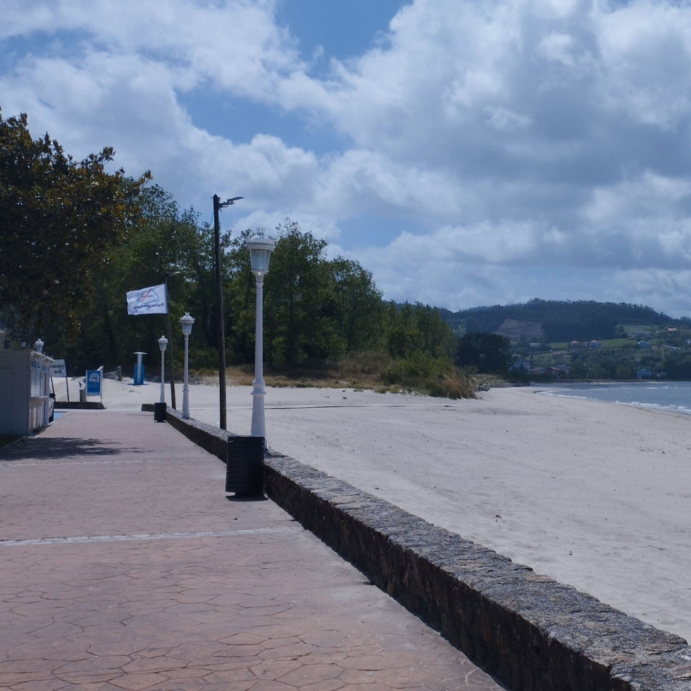 Avanza el proyecto para regenerar la playa cedeiresa de A Magdalena