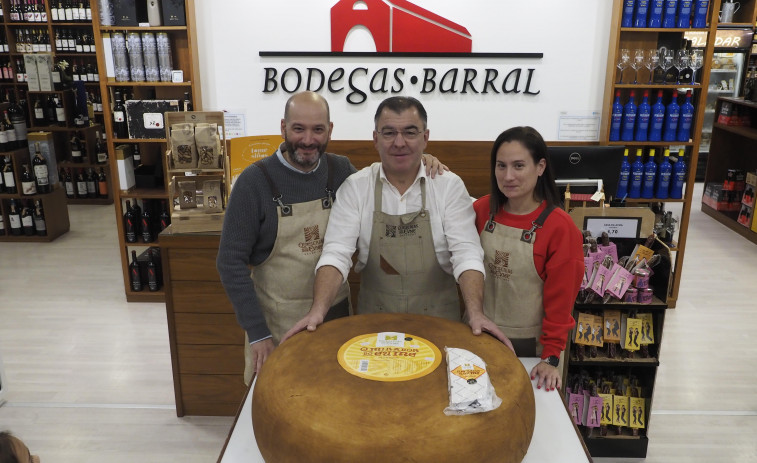 No hay Navidad si Queserías del Eume no lleva su queso  a Bodegas Barral