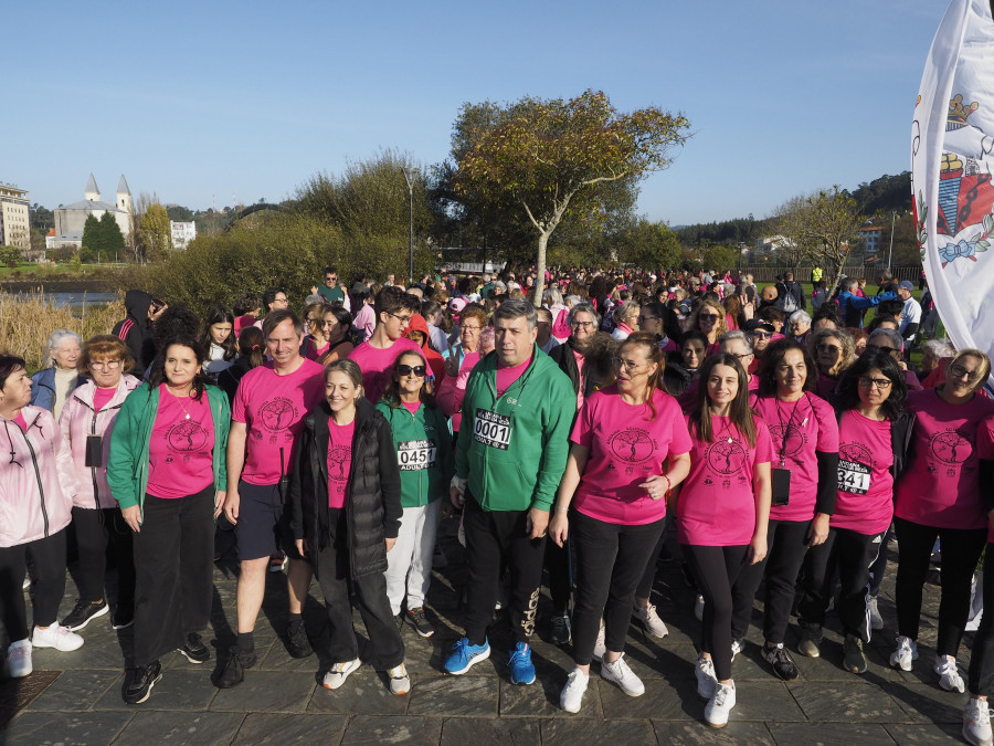 La marea fucsia, cargada de solidaridad