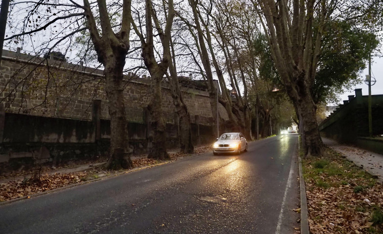 El Concello acometerá obras de mejora en ocho viales como parte de su plan de choque