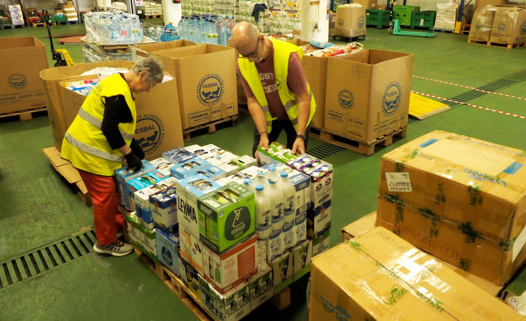 Un millar de voluntarios colaboran en la Gran Recogida de esta semana en Ferrol