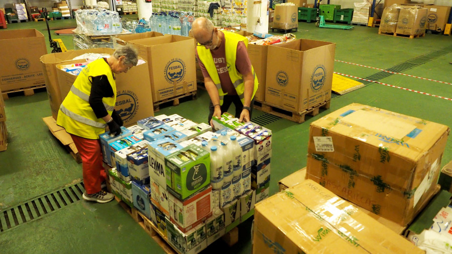 Un millar de voluntarios colaboran en la Gran Recogida de esta semana en Ferrol