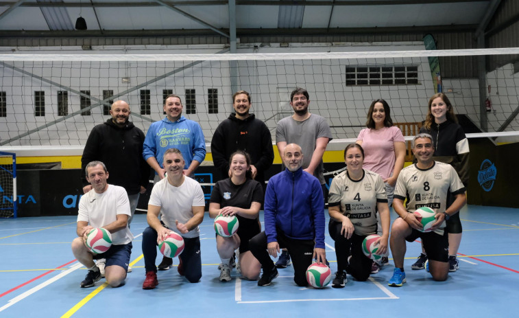 Las “viejas glorias” del voleibol toman de nuevo la pista de “Sansa”