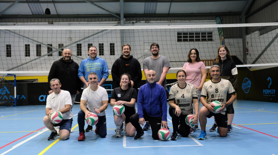 Las “viejas glorias” del voleibol toman de nuevo la pista de “Sansa”