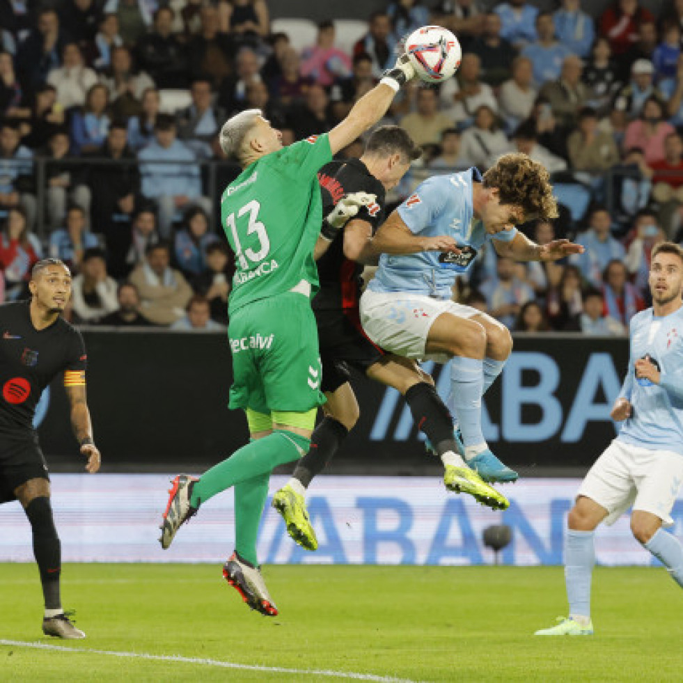 El Barcelona se deja dos puntos en Balaídos (2-2)