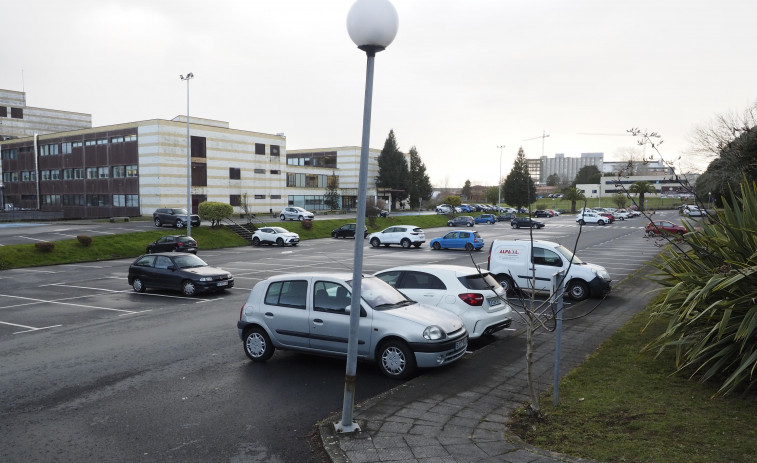 Dos personas son atendidas por el 061 a causa de sendos accidentes en Ferrol