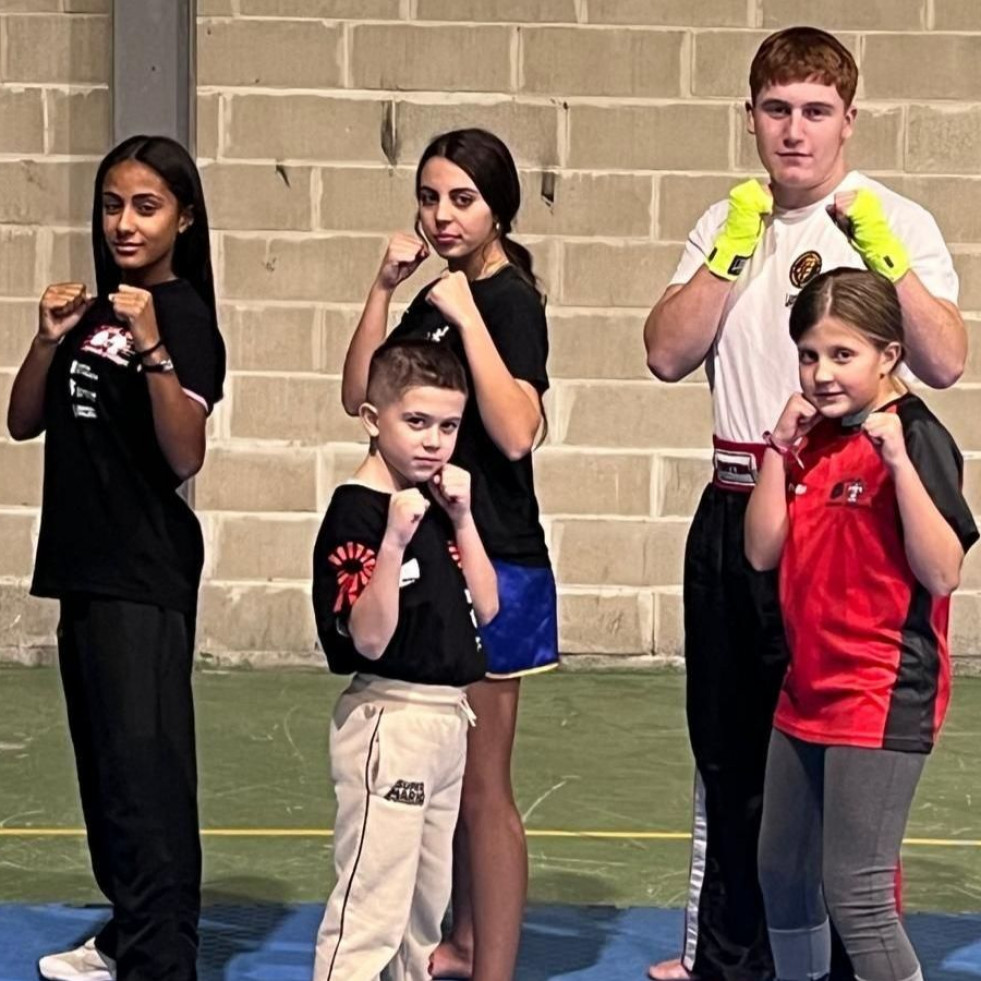 Kickboxers locales compiten en la Copa de España de Torremolinos