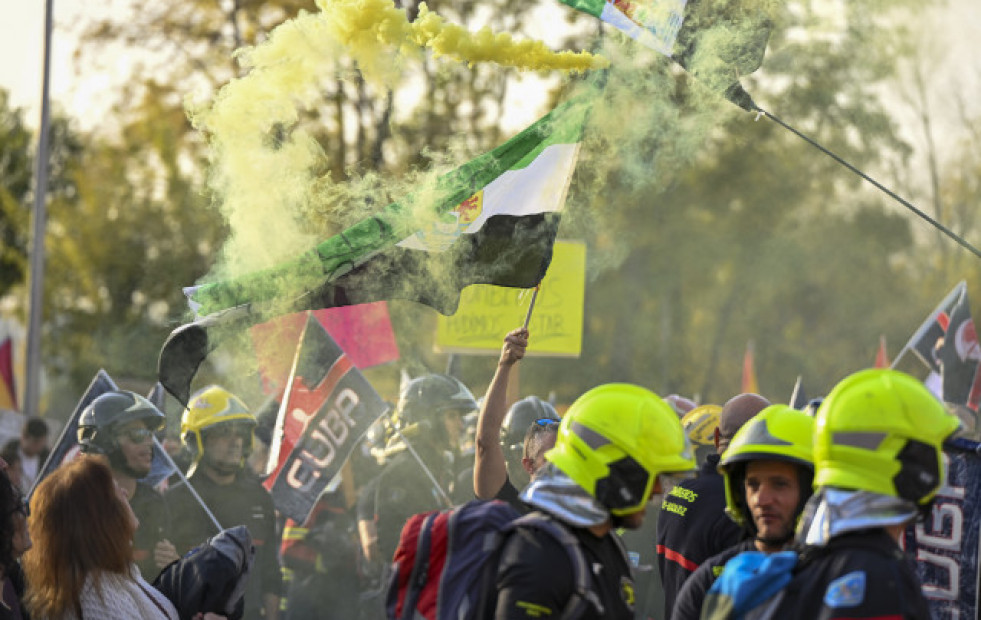 Los bomberos piden una ley de coordinación ante catástrofes como la DANA