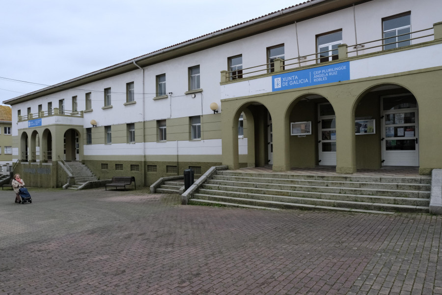 Adjudicada a CLN Incorpora la limpieza de escuelas y edificios públicos de Ferrol