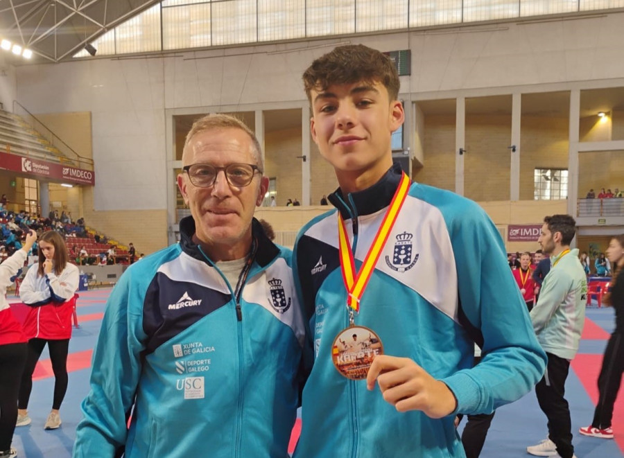 Marcos Veiga, bronce nacional de kárate: "La primera llamada que hice fue a mis abuelos, que siempre me están apoyando"