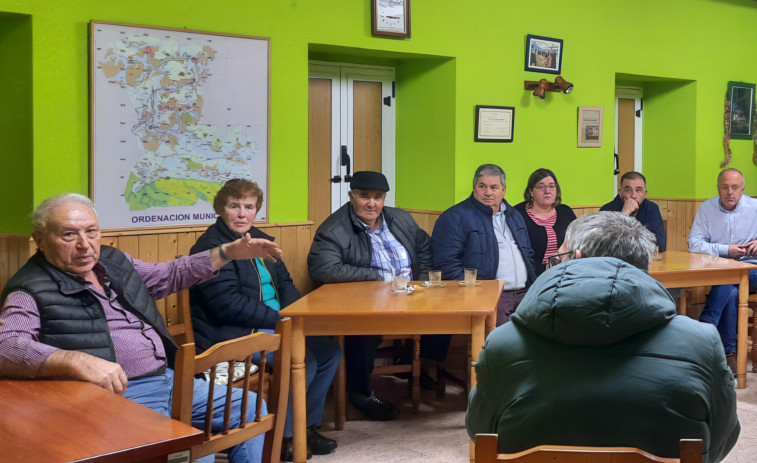 Las parroquias de San Sadurniño plantean sus demandas al Concello